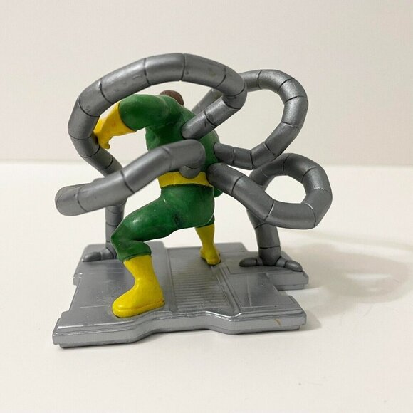 2011 Marvel Spiderman Villain Dr Octopus 3 Inch Tall Action Figure on Base - Picture 4 of 14